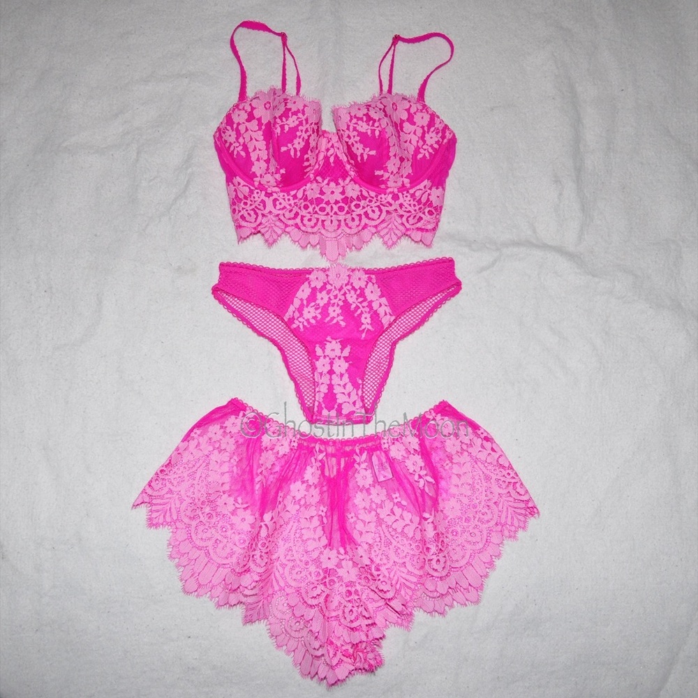 Victoria’s Secret Dream Angels Set: Bra Bustier Panty Shorts 32D/XS/S